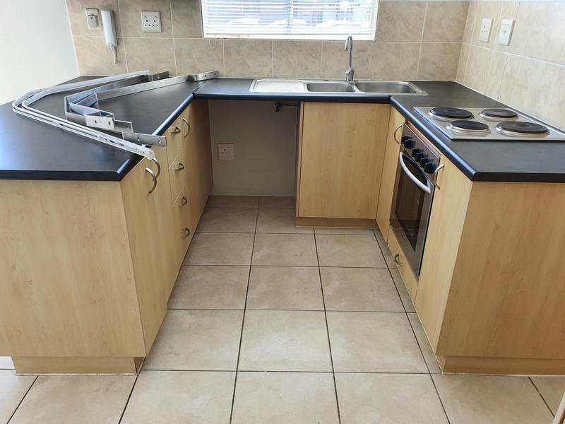 To Let 2 Bedroom Property for Rent in Salt River Western Cape